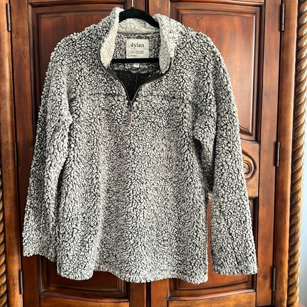 Dylan by True Grit grey fleece - size S